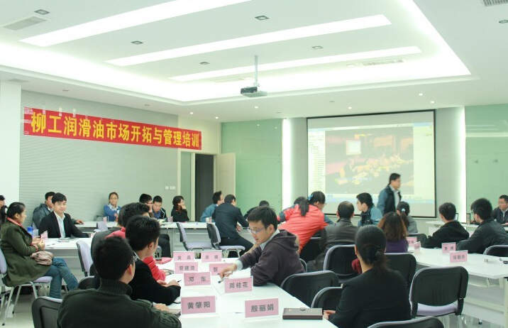 加強員工培訓，提升銷售專業(yè)技能